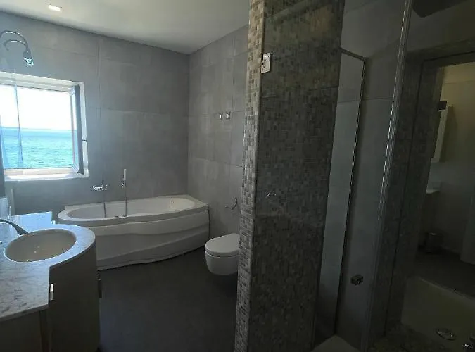 Villino Saraceno Rostain 4*
