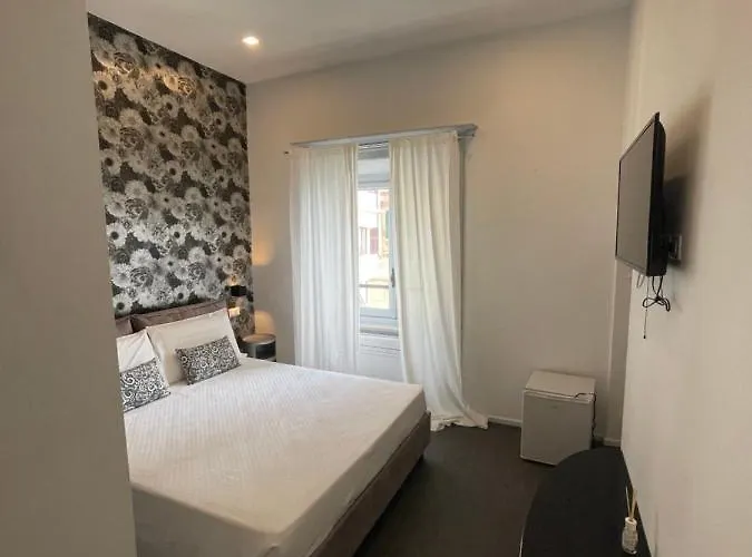Bed & Breakfast Villino Saraceno Rostain 4*